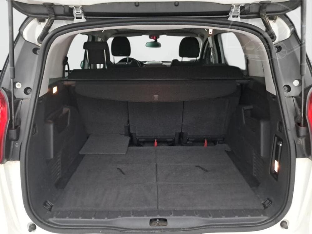 2014 Peugeot 5008 - 25