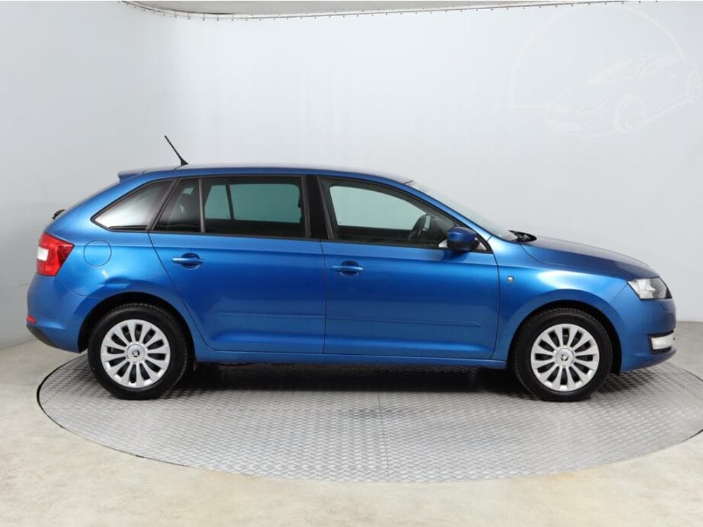 2015 Škoda RAPID - 11