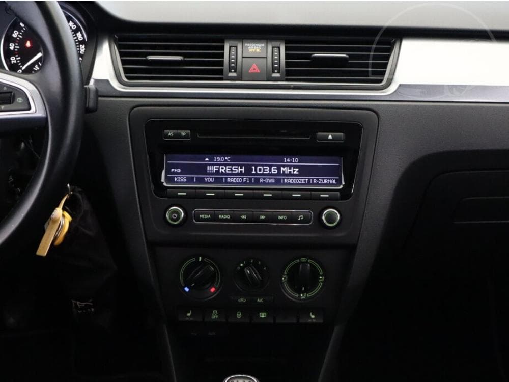 2015 Škoda RAPID - 19