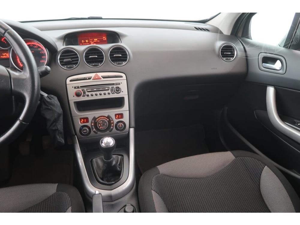 2011 Peugeot 308 - 8