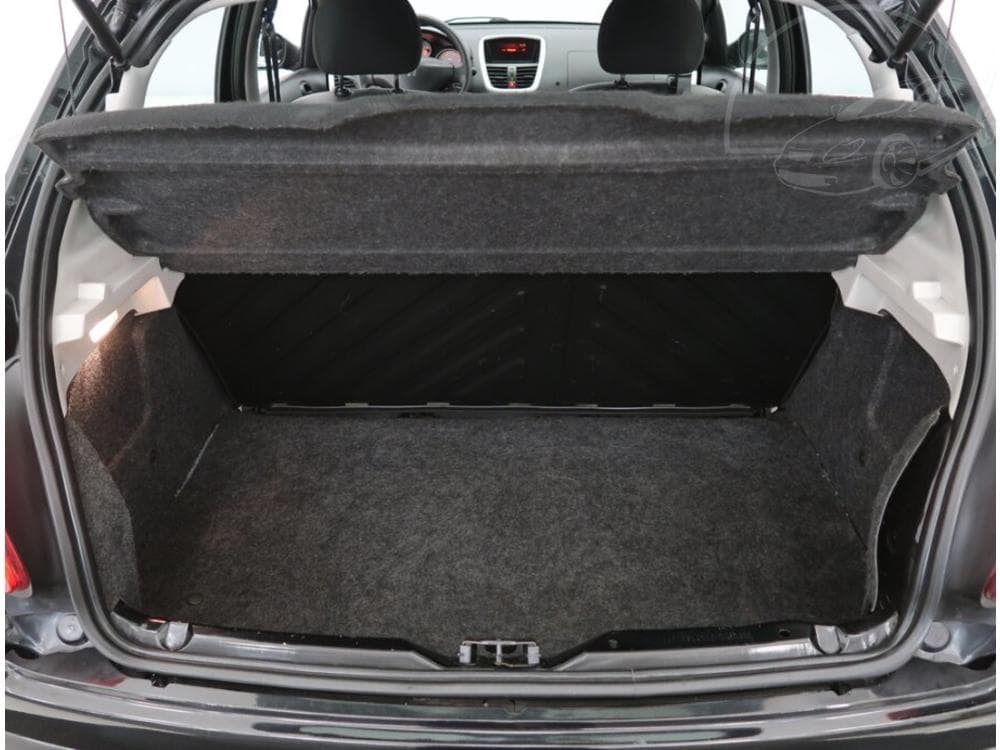 2010 Peugeot 206 - 25