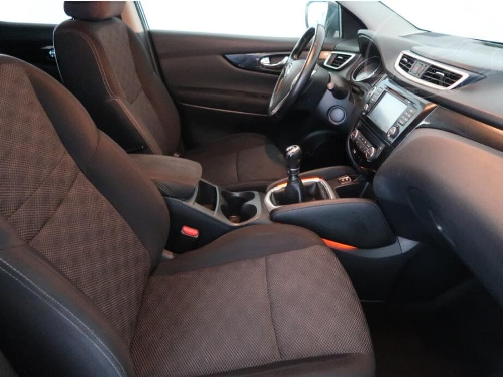 2014 Nissan QASHQAI - 17