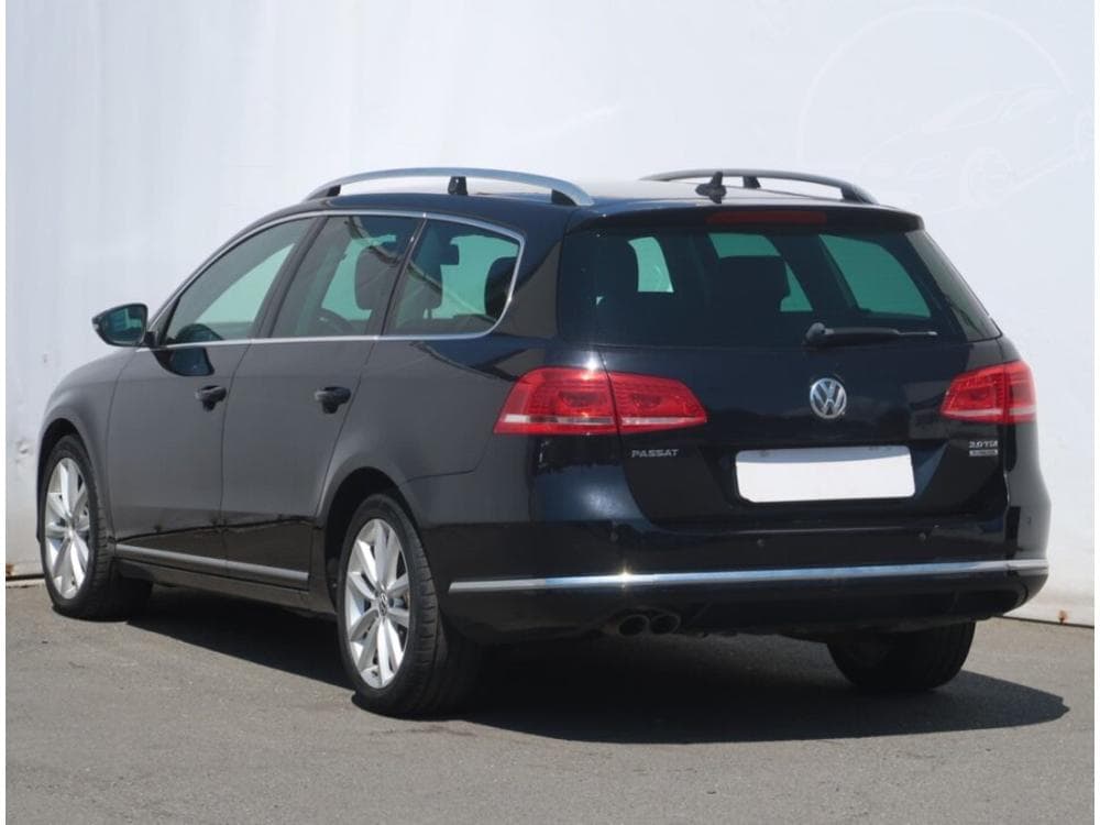 2012 Volkswagen PASSAT - 7