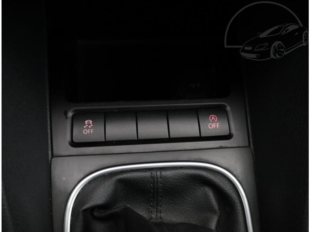 2010 Volkswagen GOLF - 10