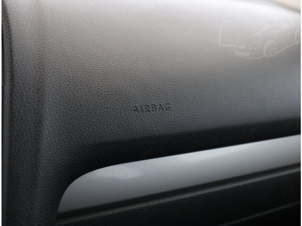 2010 Volkswagen GOLF - 13