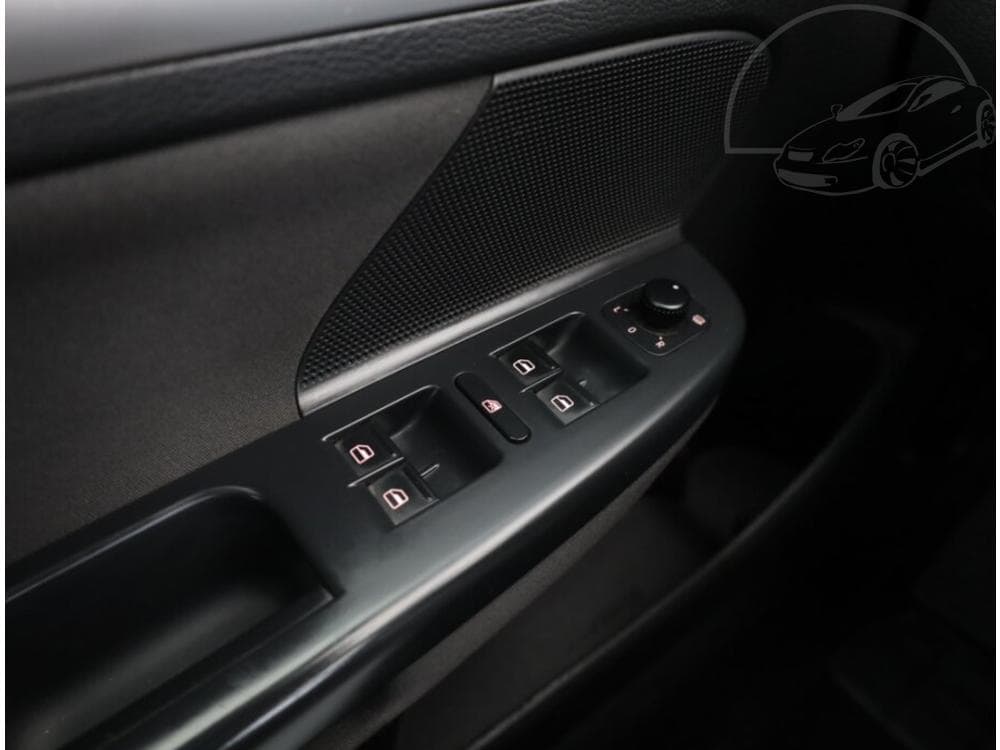 2010 Volkswagen GOLF - 14