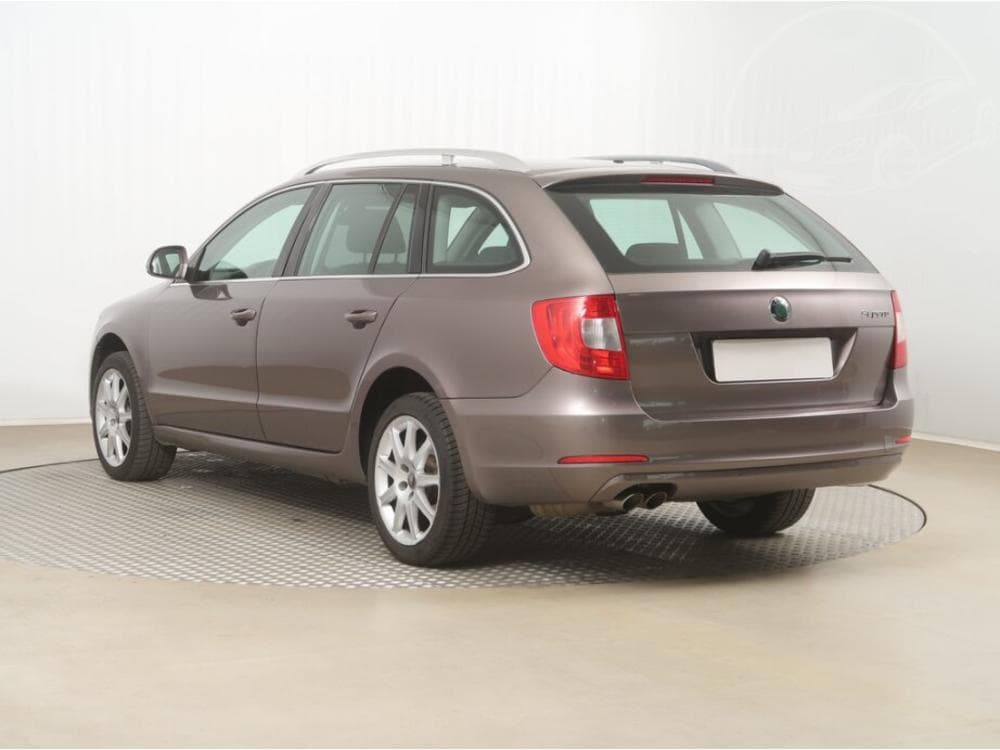2010 Škoda SUPERB - 7