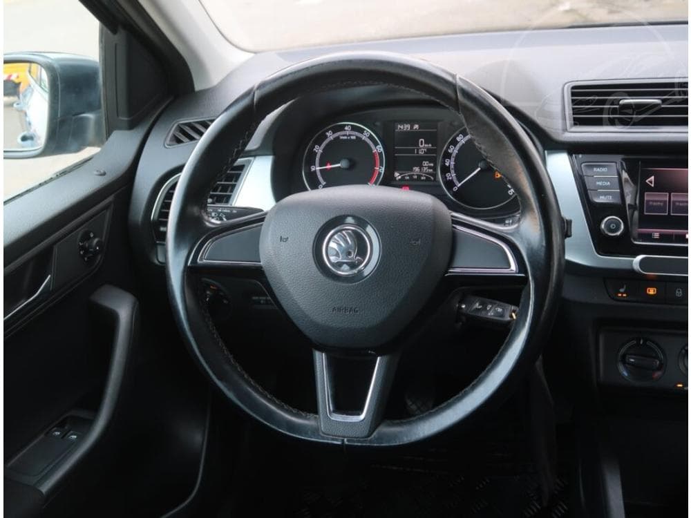 2019 Škoda FABIA - 10