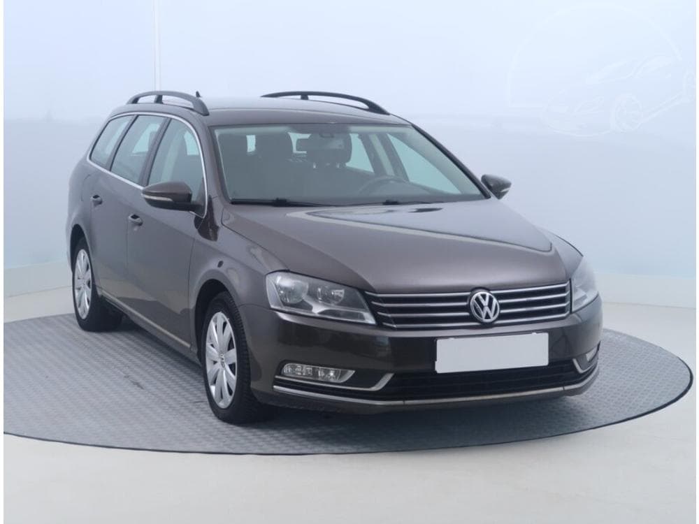 2013 Volkswagen PASSAT