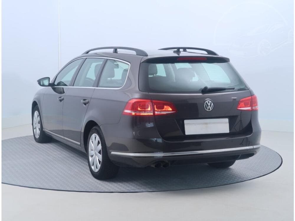 2013 Volkswagen PASSAT - 3