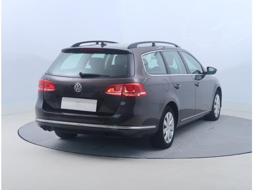 2013 Volkswagen PASSAT - 5