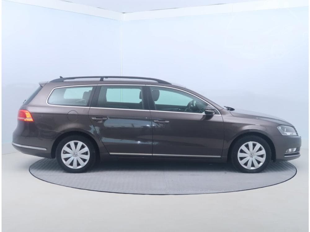 2013 Volkswagen PASSAT - 7