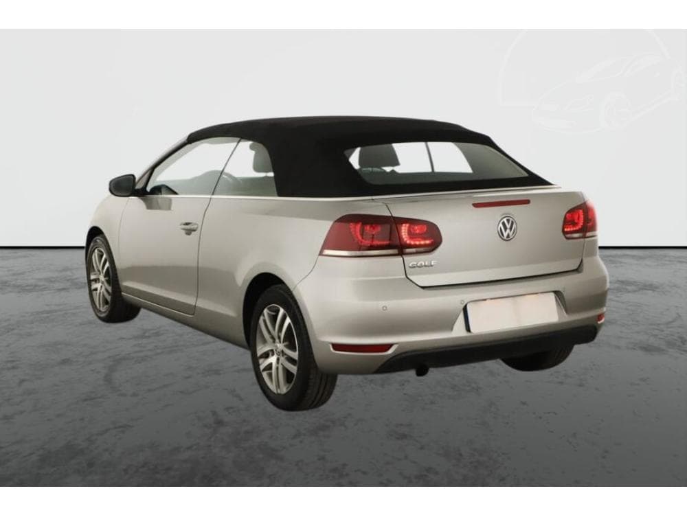 2011 Volkswagen GOLF - 29