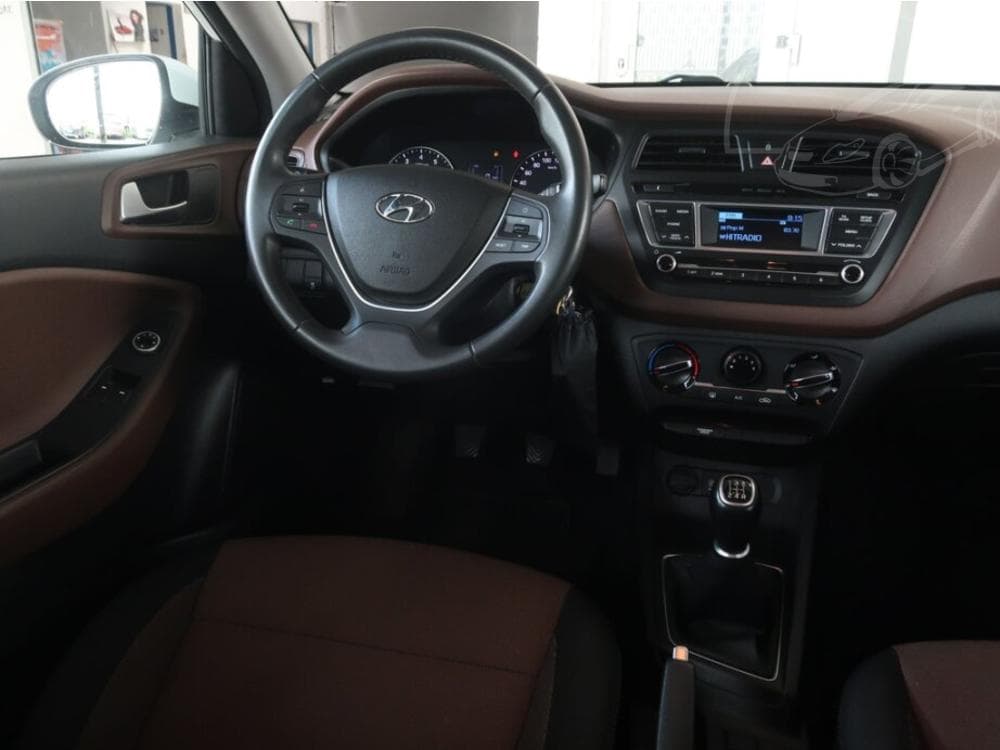 2016 Hyundai i20 - 9