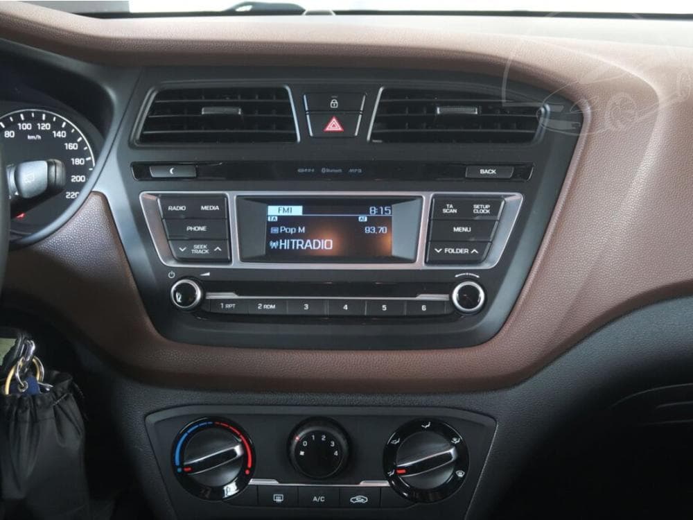 2016 Hyundai i20 - 19