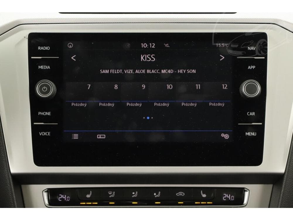 2018 Volkswagen PASSAT - 25