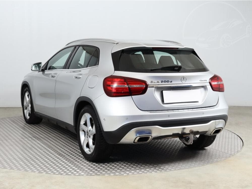 2018 Mercedes-Benz GLA - 4