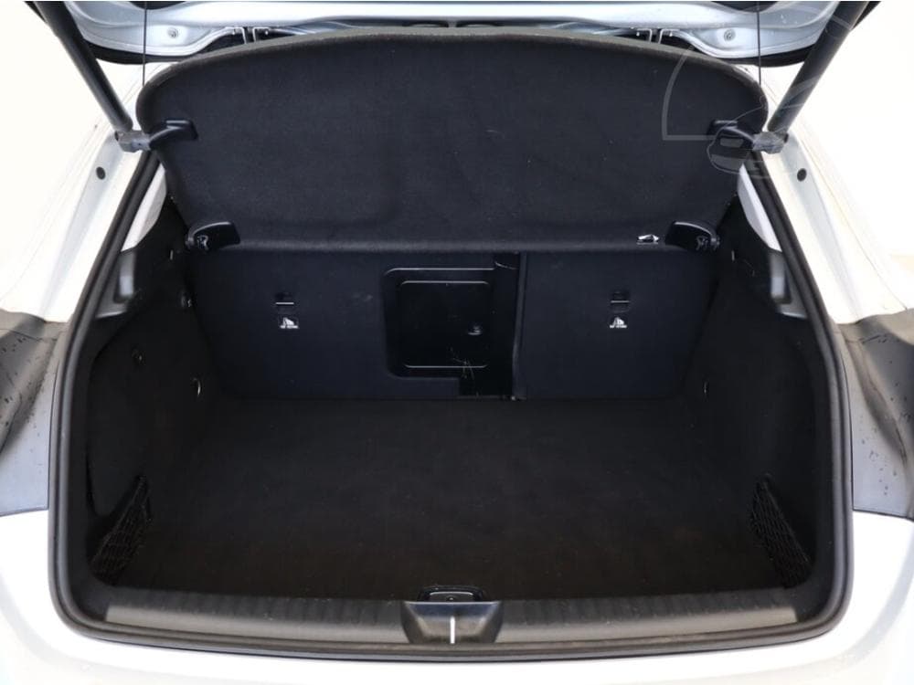 2018 Mercedes-Benz GLA - 12