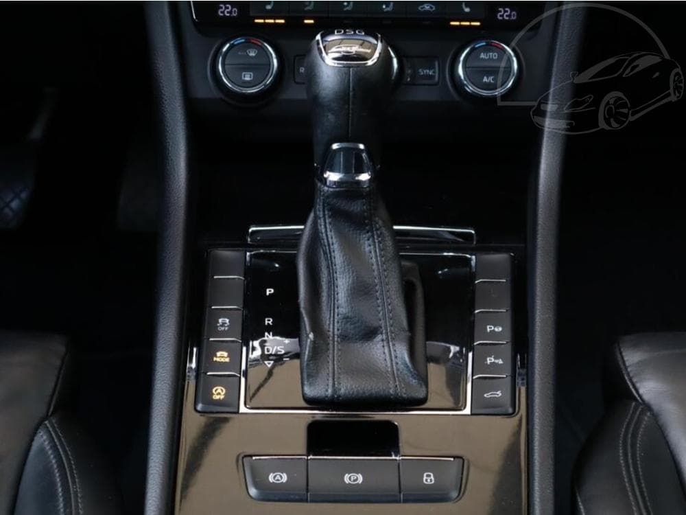 2016 Škoda SUPERB - 11