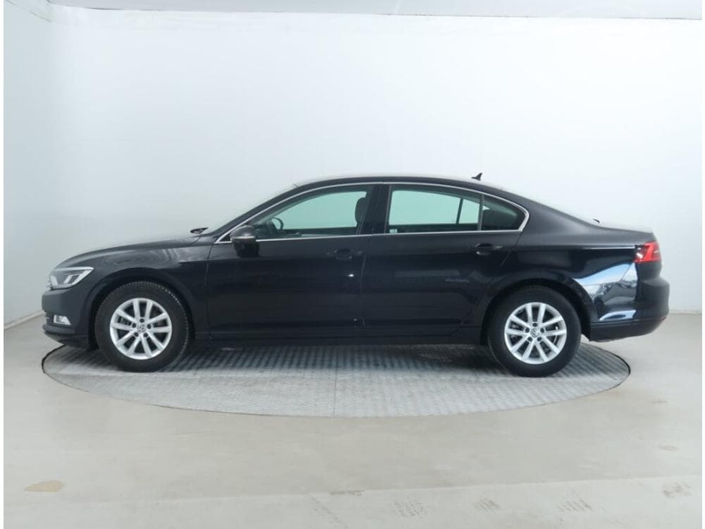 2016 Volkswagen PASSAT - 3