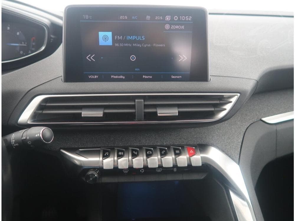 2018 Peugeot 3008 - 12