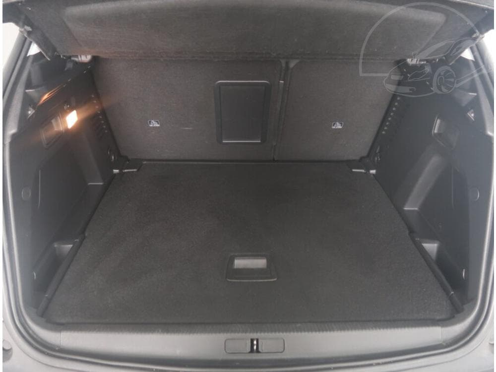2018 Peugeot 3008 - 13
