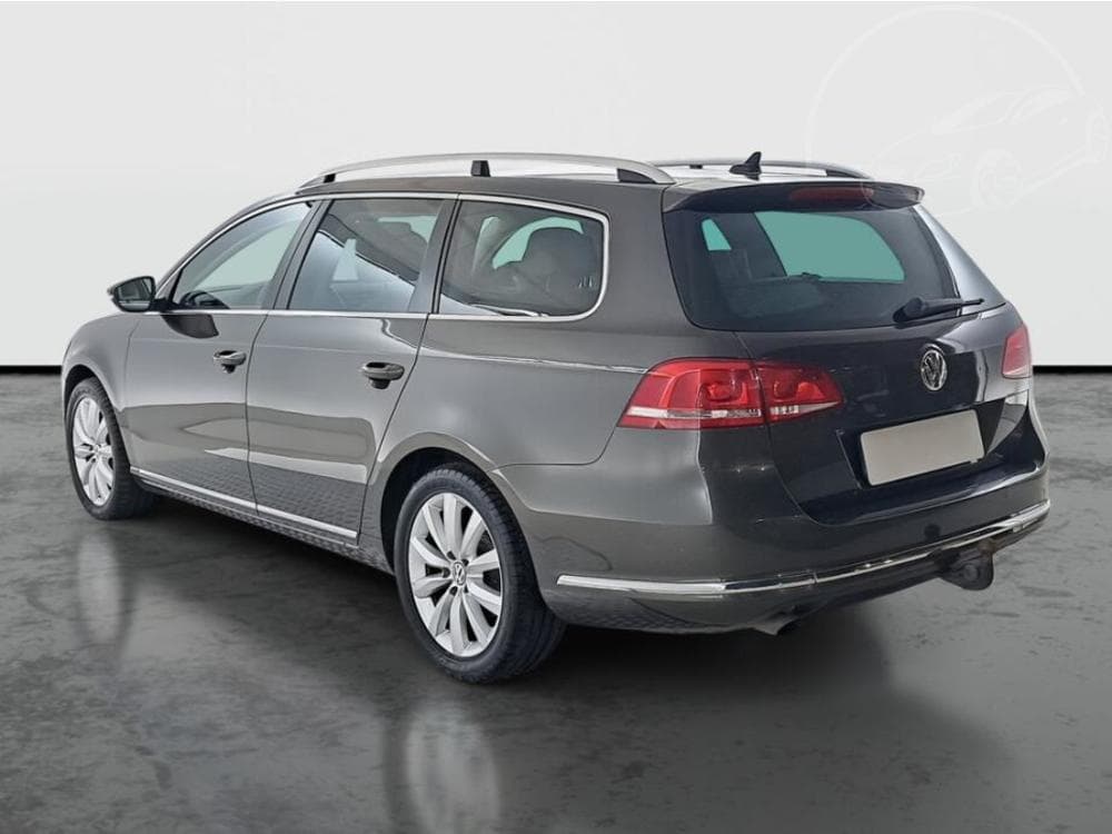 2013 Volkswagen PASSAT - 4