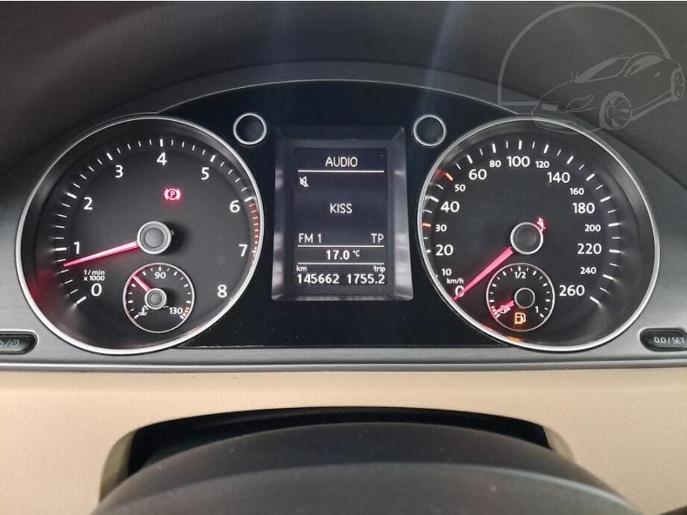 2013 Volkswagen PASSAT - 11