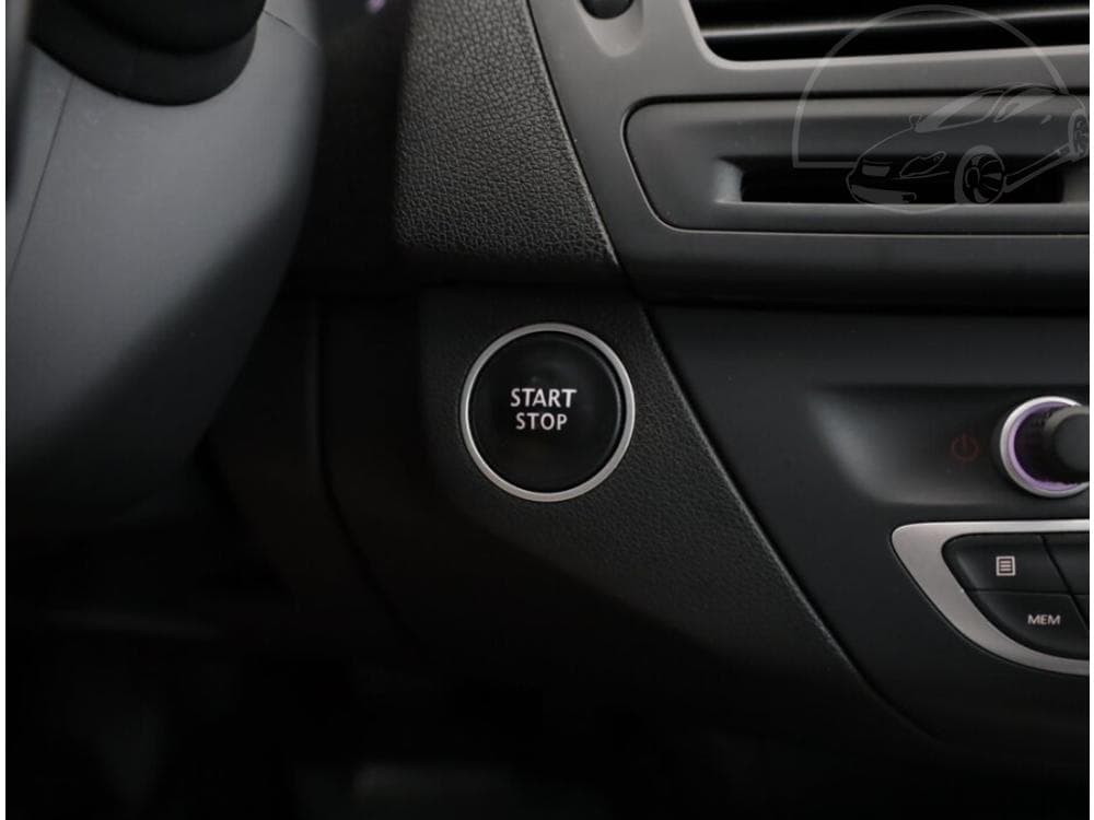 2011 Renault LAGUNA - 15