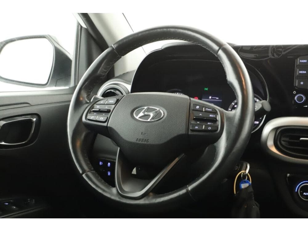 2021 Hyundai i10 - 12