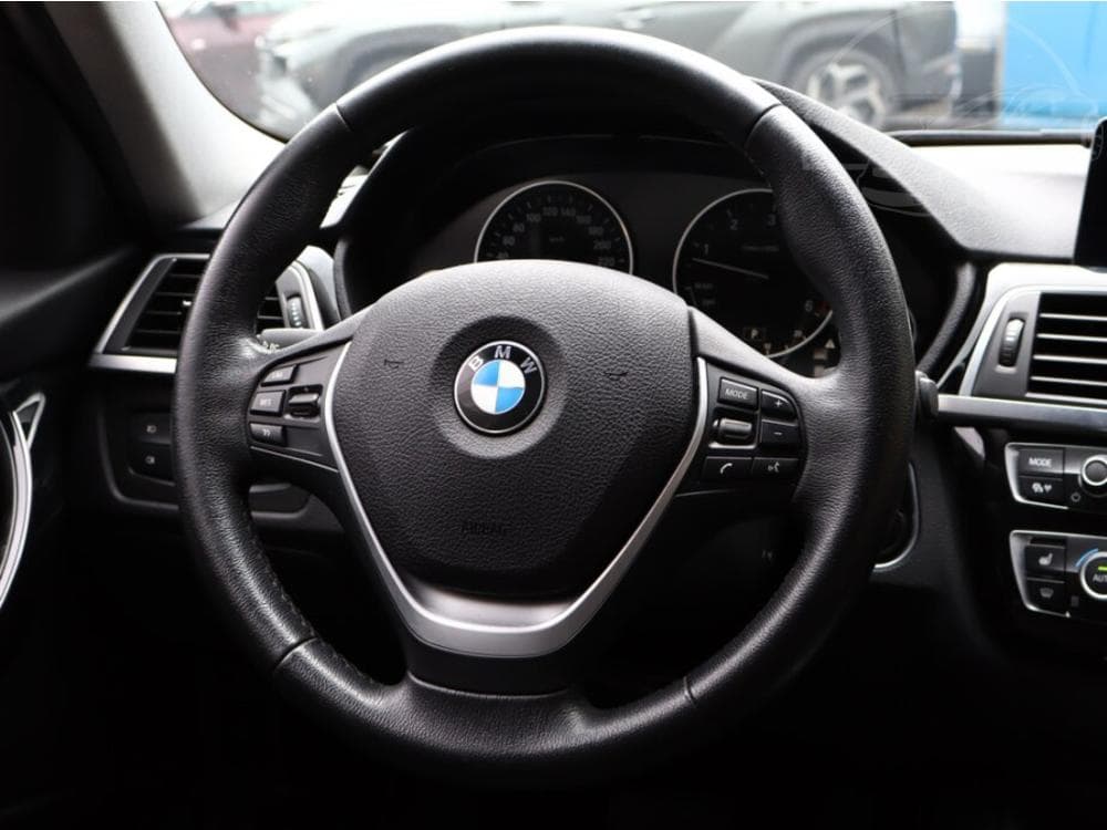 2016 BMW 3-SERIES - 14