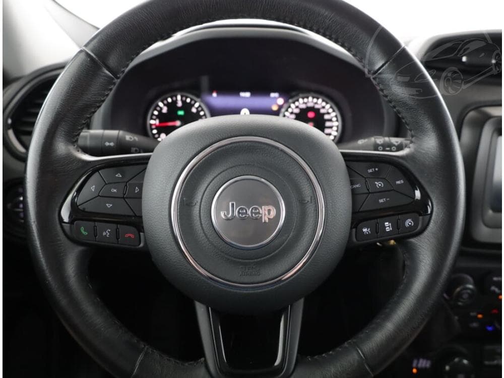 2020 Jeep RENEGADE - 8