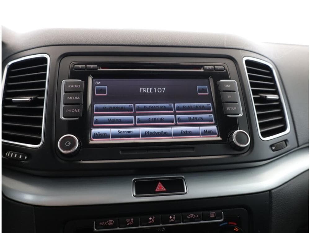 2011 Volkswagen SHARAN - 11