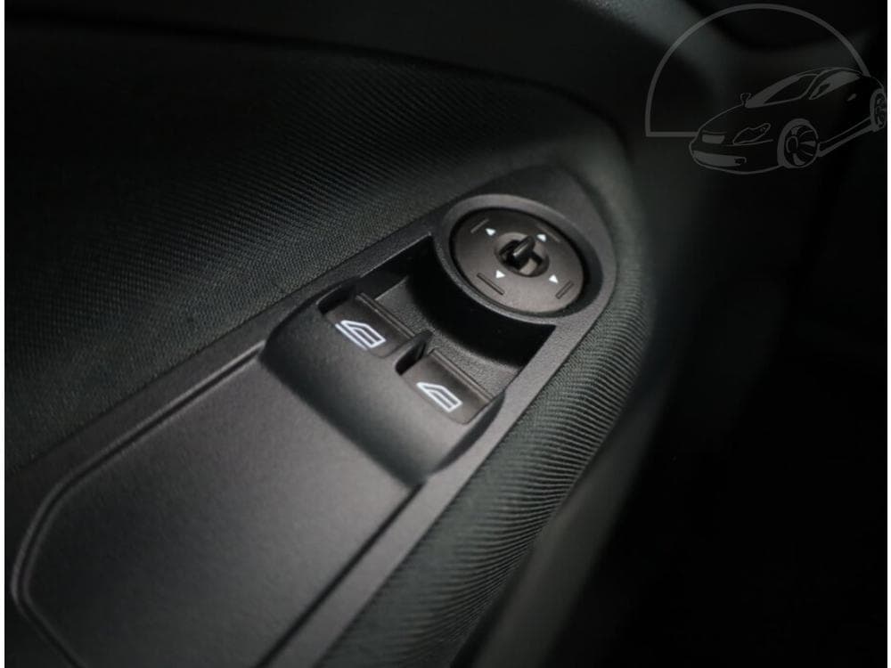 2012 Ford C-MAX - 12