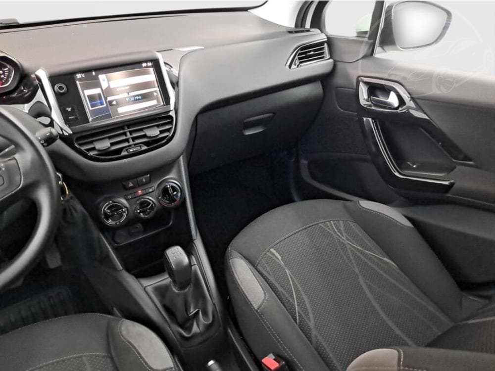2014 Peugeot 208 - 8