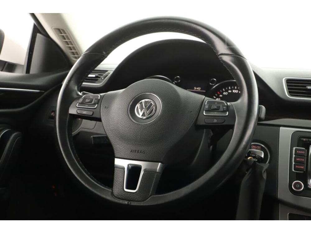 2012 Volkswagen CC - 11