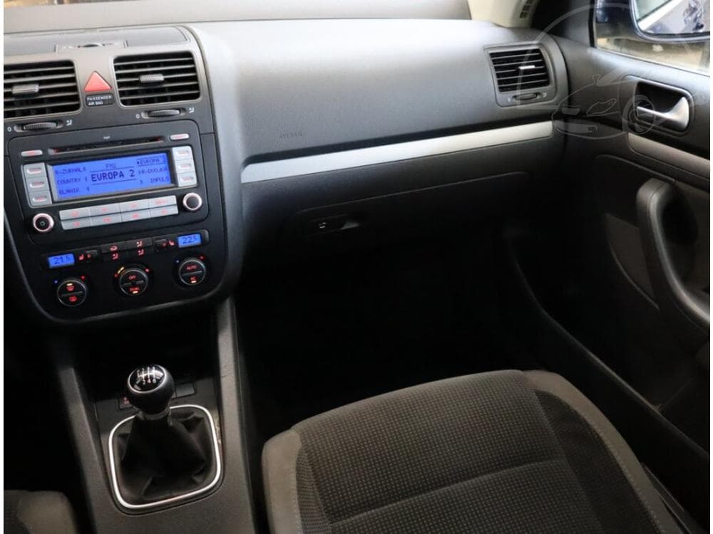 2008 Volkswagen GOLF - 8