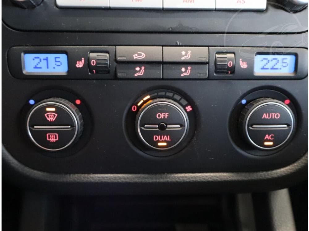 2008 Volkswagen GOLF - 13