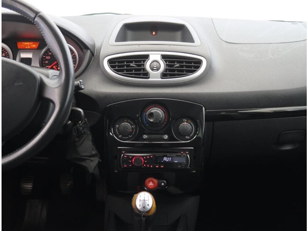 2010 Renault CLIO - 12