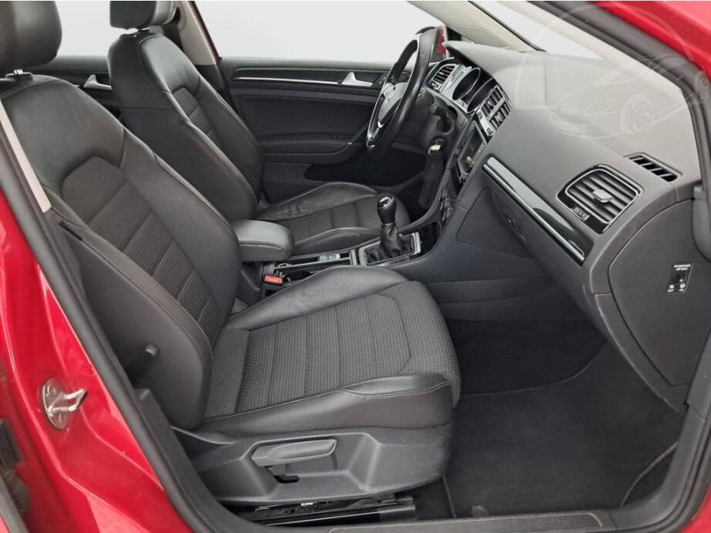 2015 Volkswagen GOLF - 9
