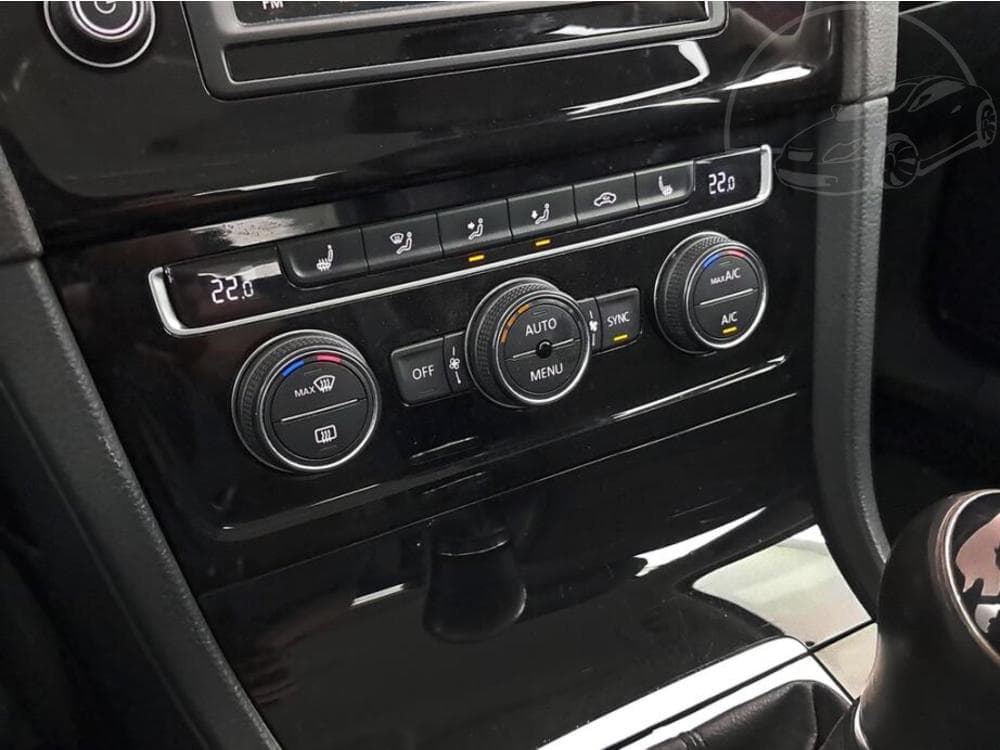 2015 Volkswagen GOLF - 14