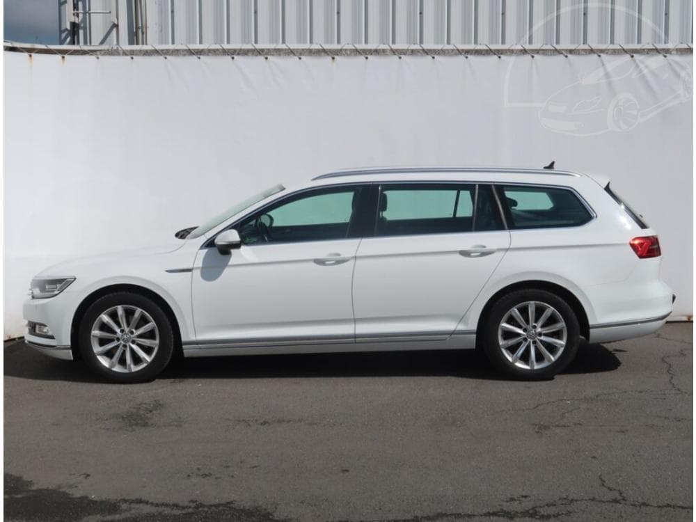 2018 Volkswagen PASSAT - 3