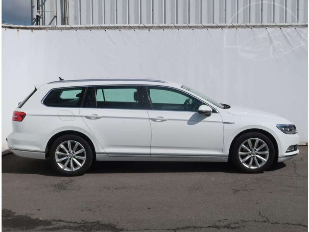 2018 Volkswagen PASSAT - 6