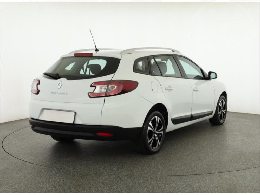 2011 Renault MEGANE - 5