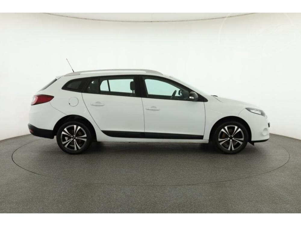2011 Renault MEGANE - 6
