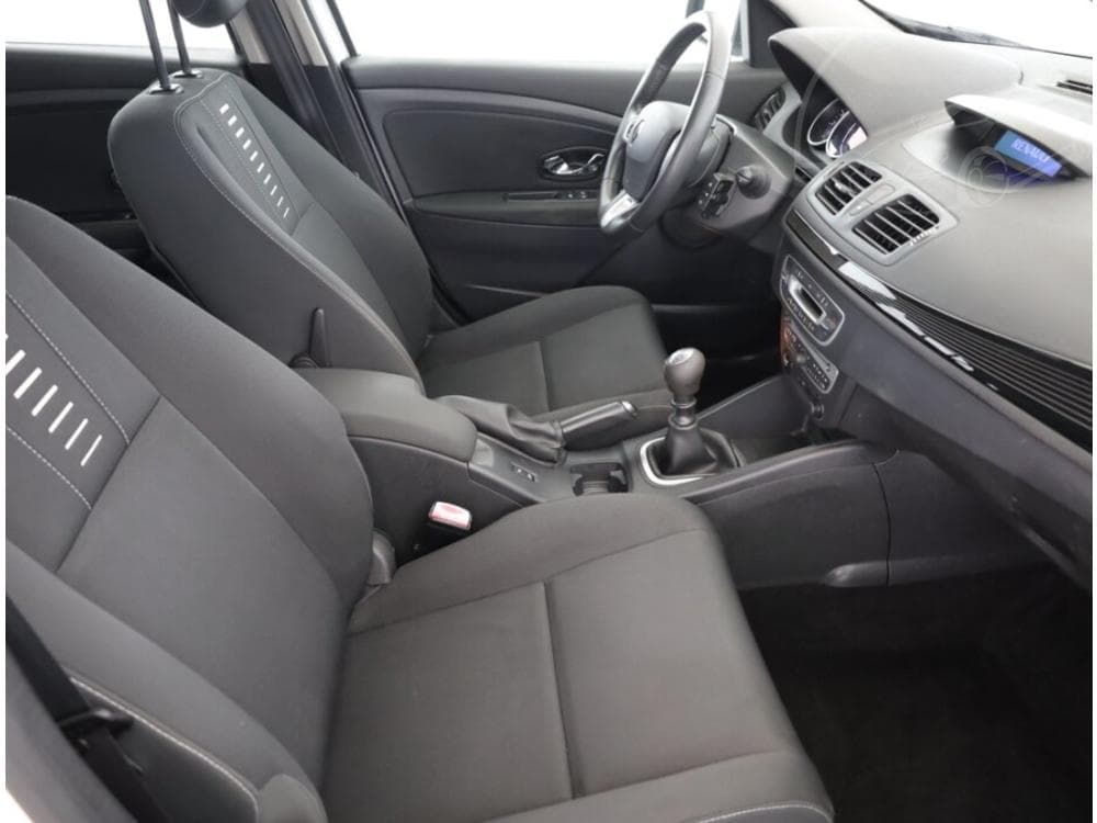 2011 Renault MEGANE - 7