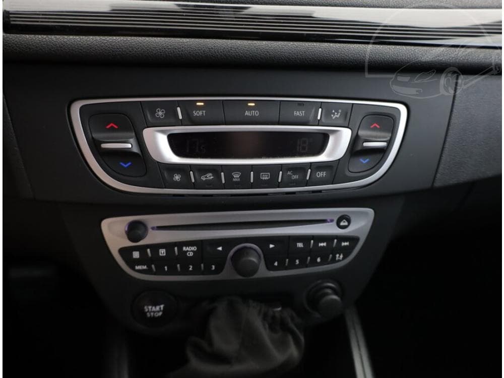 2011 Renault MEGANE - 11