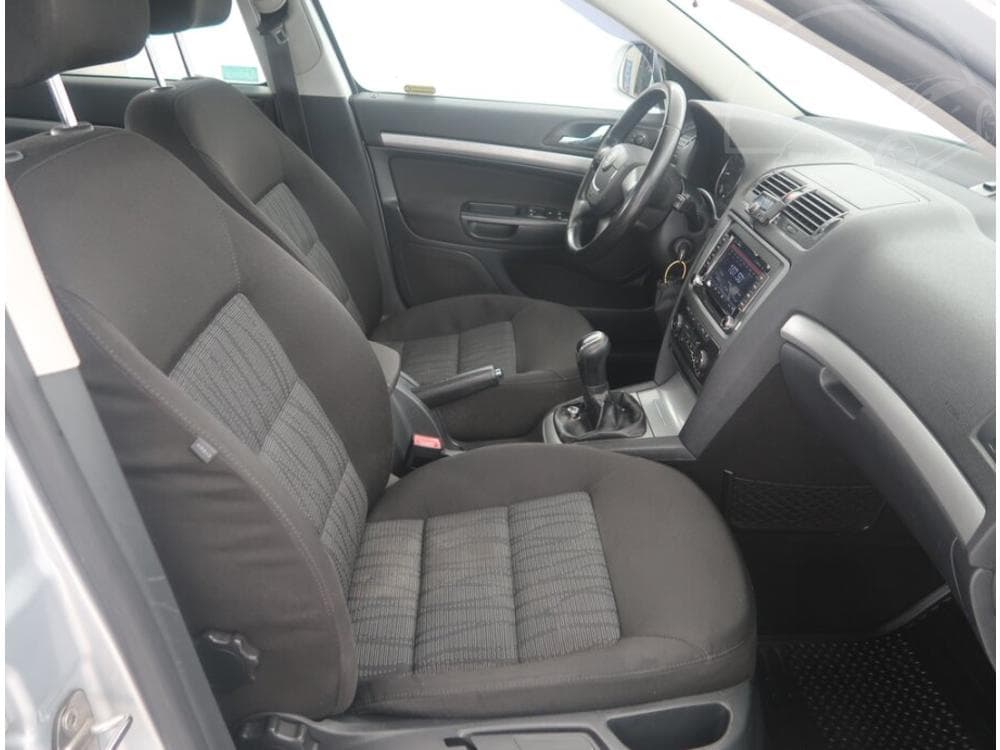 2011 Škoda OCTAVIA - 9