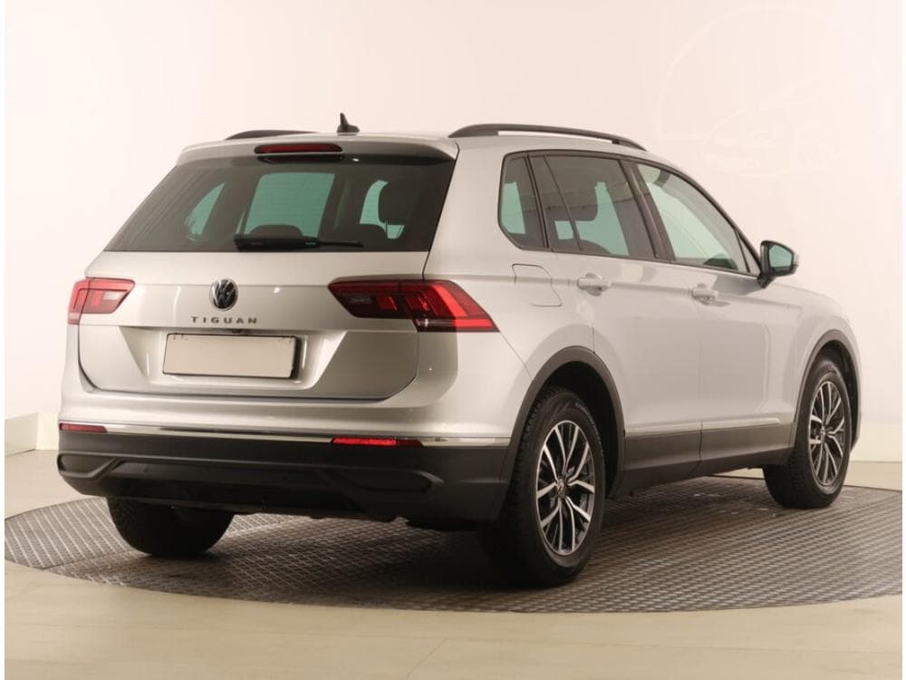 2021 Volkswagen TIGUAN - 5