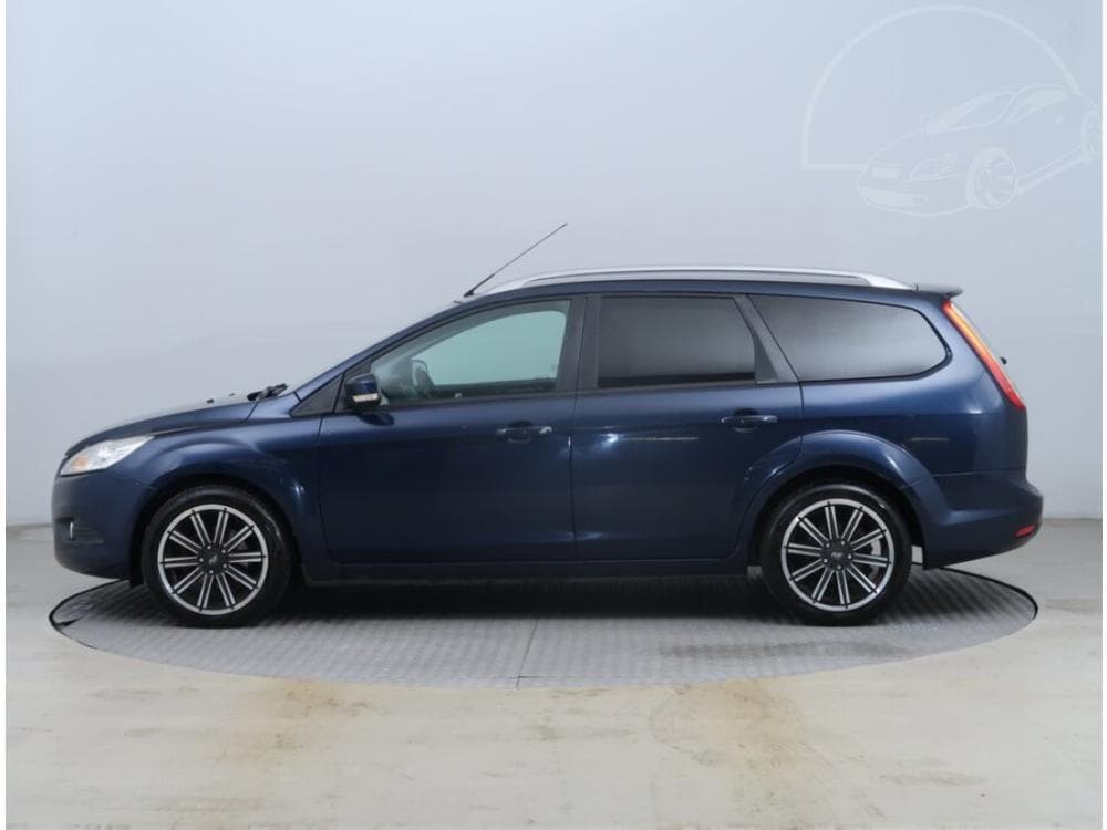 2010 Ford FOCUS - 3